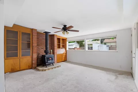 Living - 2408 Alameda St, Vallejo, CA 94590 photo 4 of 8