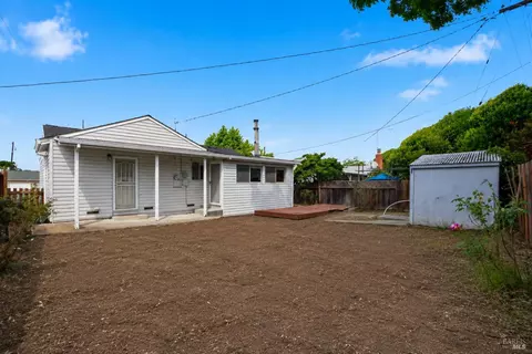 Exterior - 2408 Alameda St, Vallejo, CA 94590 photo 3 of 4