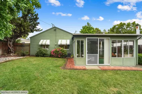 Exterior - 638 Oakwood Ave, Vallejo, CA 94591 photo 8 of 11