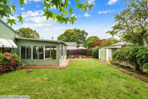 Exterior - 638 Oakwood Ave, Vallejo, CA 94591 photo 10 of 11