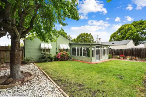 Exterior - 638 Oakwood Ave, Vallejo, CA 94591 photo 7 of 11