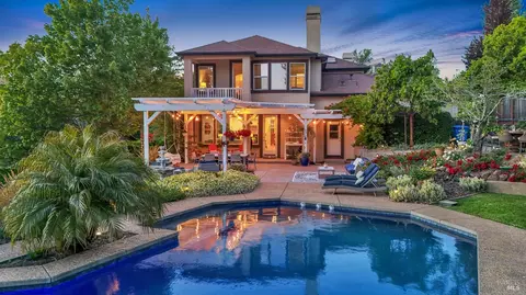 3646 Rutherford Way, Santa Rosa, CA 95404