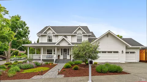 1136 Mcfarlane Ave, Sebastopol, CA 95472