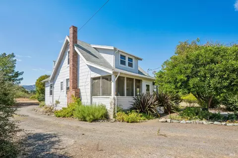 19390 Orange Ave, Sonoma, CA 95476