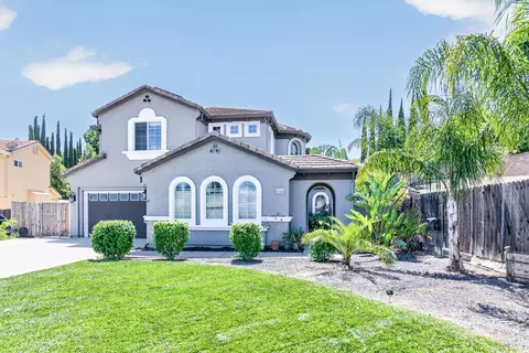 612 Pacific Grove Ct, Vacaville, CA 95688
