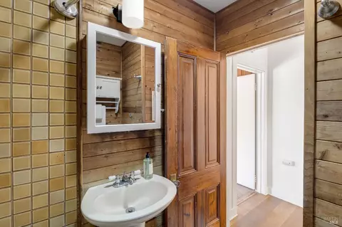 Bath - 445 E H St, Benicia, CA 94510 photo 2 of 2