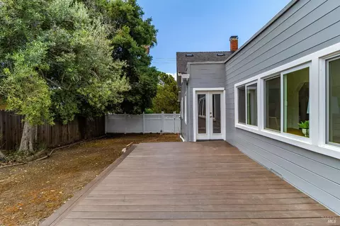 Exterior - 445 E H St, Benicia, CA 94510 photo 9 of 11