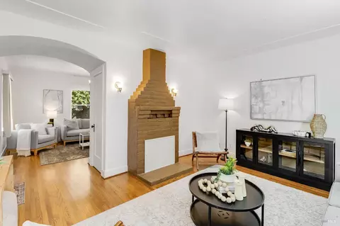 Living - 445 E H St, Benicia, CA 94510 photo 2 of 5