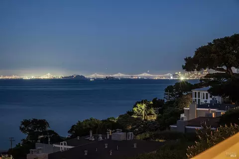 View/Area - 98 Harrison Ave, Sausalito, CA 94965 photo 2 of 6
