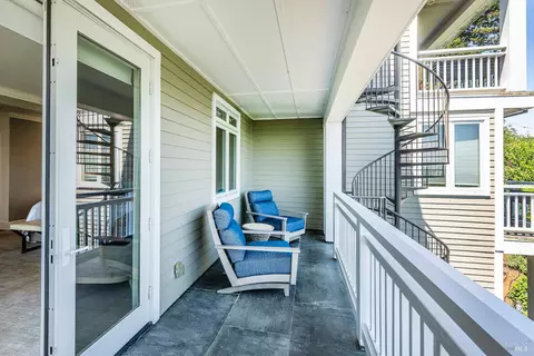 Exterior - 98 Harrison Ave, Sausalito, CA 94965 photo 5 of 6