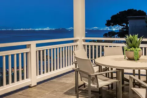 98 Harrison Ave, Sausalito, CA 94965