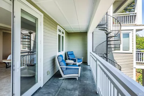Exterior - 98 Harrison Ave, Sausalito, CA 94965 photo 5 of 6