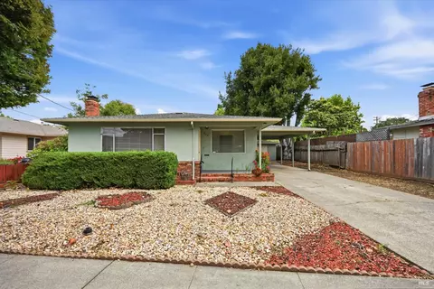 320 Shortt Rd, Santa Rosa, CA 95405