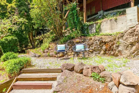 Exterior - 655 Edgewood Ave, Mill Valley, CA 94941 photo 12 of 16