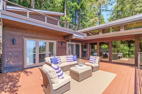 Exterior - 655 Edgewood Ave, Mill Valley, CA 94941 photo 5 of 16