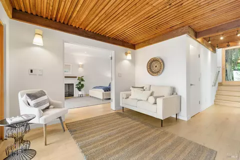 Entry Way - 655 Edgewood Ave, Mill Valley, CA 94941 photo 1 of 2