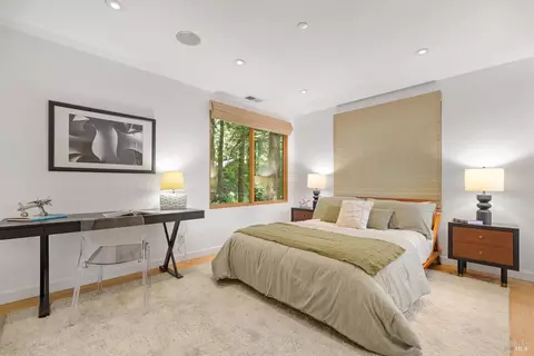 Bedroom - 655 Edgewood Ave, Mill Valley, CA 94941 photo 5 of 5