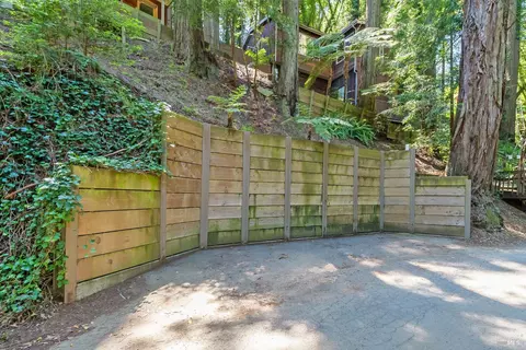 Exterior - 655 Edgewood Ave, Mill Valley, CA 94941 photo 15 of 16