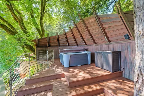 Exterior - 655 Edgewood Ave, Mill Valley, CA 94941 photo 13 of 16