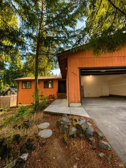 24066 Tulip Dr, Willits, CA 95490 photo 2