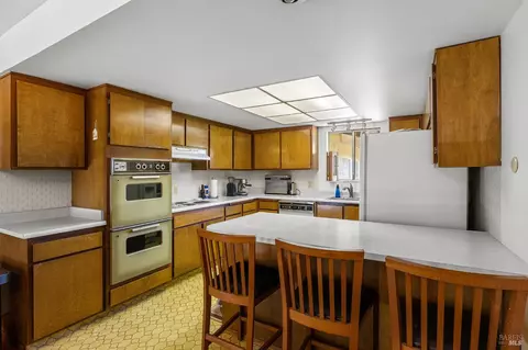 Kitchen - 2275 Cambridge Dr, Fairfield, CA 94533 photo 1 of 5