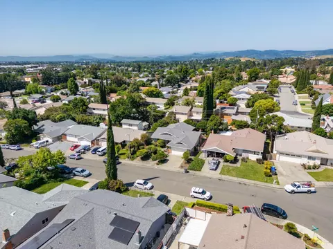 View/Area - 2275 Cambridge Dr, Fairfield, CA 94533 photo 6 of 6