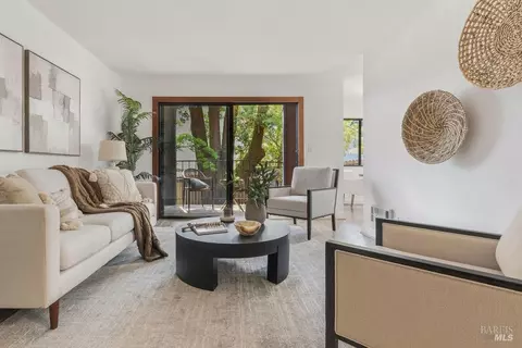 1579 Lincoln Ave #103, San Rafael, CA 94901