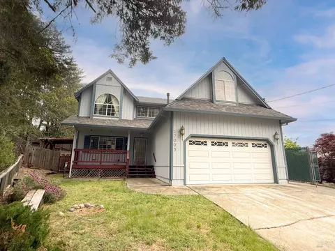 27009 Hawk Ct, Willits, CA 95490