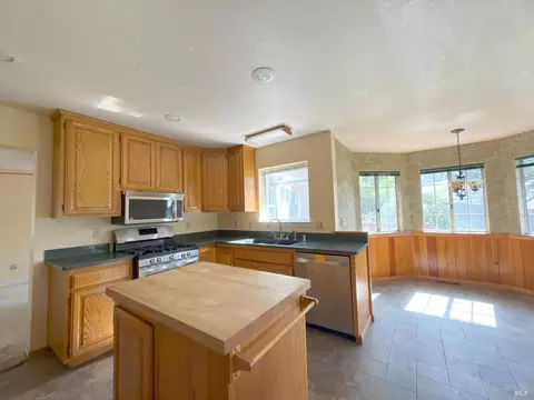 27009 Hawk Ct, Willits, CA 95490 photo 4