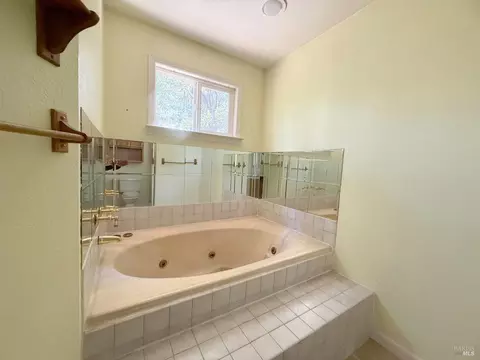 27009 Hawk Ct, Willits, CA 95490 photo 15