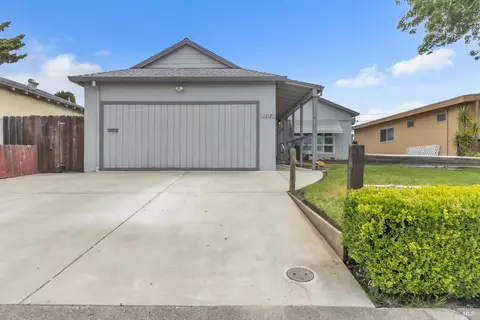 1212 Mckinley St, Fairfield, CA 94533