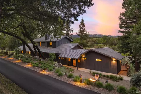 6225 W Soda Rock Ln, Healdsburg, CA 95448