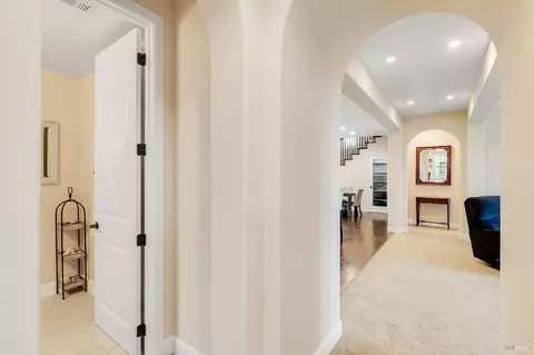 Entry Way - 612 Via De Bella, Fairfield, CA 94534 photo 12 of 22