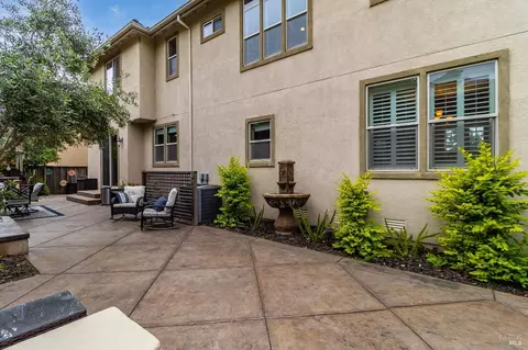 Exterior - 612 Via De Bella, Fairfield, CA 94534 photo 12 of 13