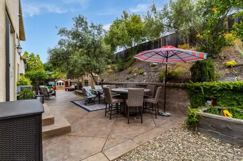 Exterior - 612 Via De Bella, Fairfield, CA 94534 photo 7 of 13