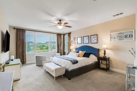 Bedroom - 612 Via De Bella, Fairfield, CA 94534 photo 1 of 6