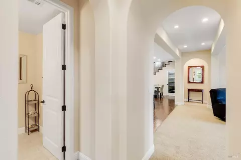Entry Way - 612 Via De Bella, Fairfield, CA 94534 photo 12 of 24