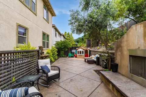 Exterior - 612 Via De Bella, Fairfield, CA 94534 photo 8 of 13