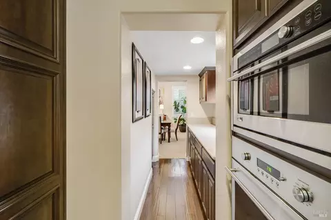Entry Way - 612 Via De Bella, Fairfield, CA 94534 photo 13 of 22