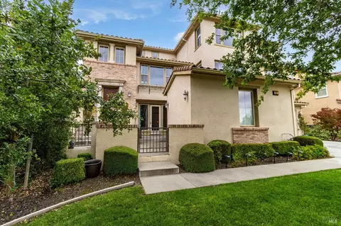 Exterior - 612 Via De Bella, Fairfield, CA 94534 photo 3 of 13
