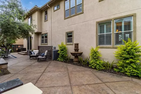 Exterior - 612 Via De Bella, Fairfield, CA 94534 photo 13 of 14