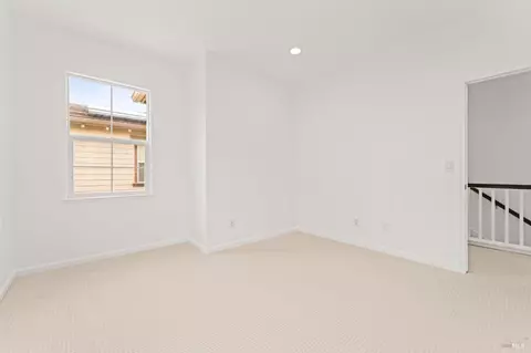 Bedroom - 8364 Bennington Ct, Vallejo, CA 94591 photo 13 of 15