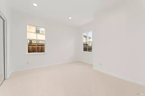 Bedroom - 8364 Bennington Ct, Vallejo, CA 94591 photo 9 of 15