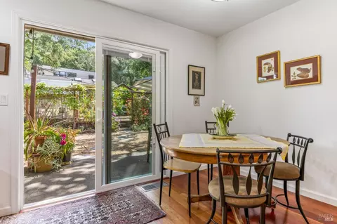 Dining - 106 Hooker Ave, Sonoma, CA 95476 photo 2 of 2