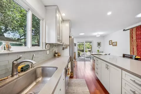 Kitchen - 106 Hooker Ave, Sonoma, CA 95476 photo 5 of 6