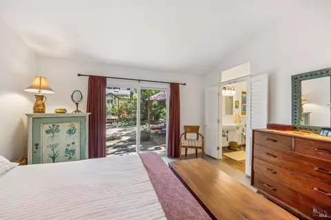 Bedroom - 106 Hooker Ave, Sonoma, CA 95476 photo 3 of 8
