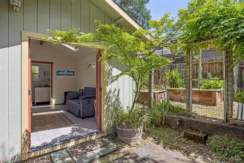 Exterior - 106 Hooker Ave, Sonoma, CA 95476 photo 18 of 20