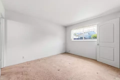Bedroom - 213 Hemlock St, Vacaville, CA 95688 photo 6 of 8