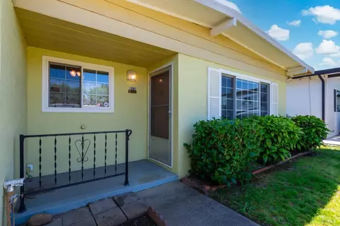 Exterior - 213 Hemlock St, Vacaville, CA 95688 photo 3 of 11