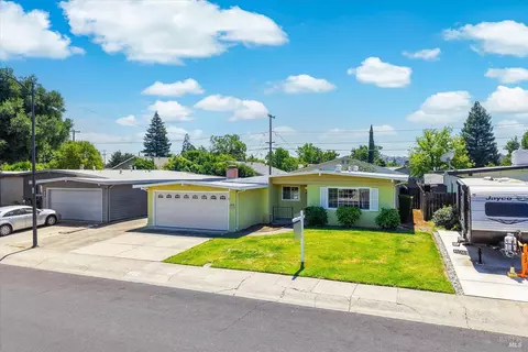 Other - 213 Hemlock St, Vacaville, CA 95688 photo 4 of 5